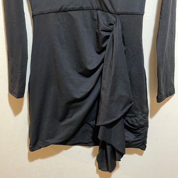 Superdown Revolve Martyna Deep V Black Ruffle Long Sleeve Mini Dress Size Medium - Picture 7 of 11